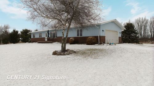 4625 Hibbard Rd, Corunna, MI, 48817-9600 | Card Image