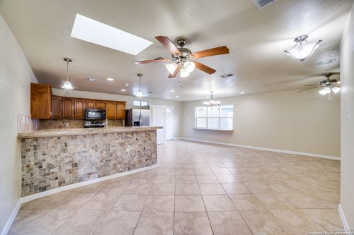 10490 White Bonnet St, San Antonio, TX, 78240-2047 | Card Image