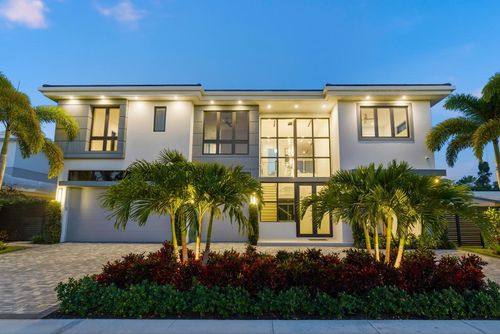 1050 Ne 3rd Ave, Boca Raton, FL, 33432-2736 | Card Image