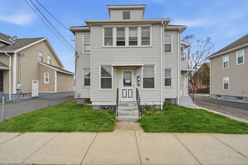 39 Baldwin St, West Springfield, MA, 01089-7301 | Card Image