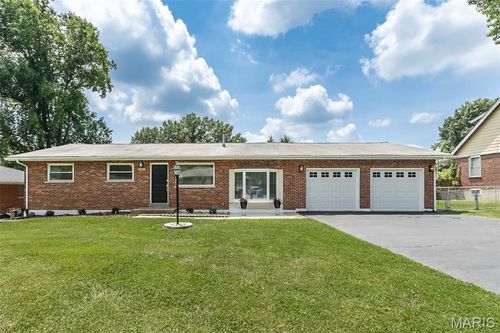 1548 Cove Ln, Saint Louis, MO, 63138-2441 | Card Image