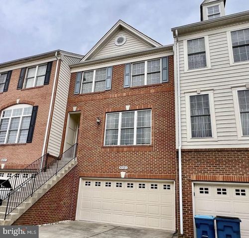 42683 Sandman Ter, CHANTILLY, VA, 20152-6621 | Card Image