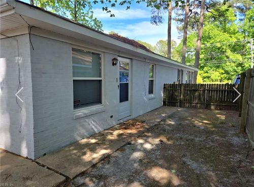 703 S Rosemont Road, Virginia Beach, VA, 23452 | Card Image
