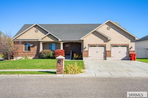 516 Glenwood Cir, Rigby, ID, 83442-1429 | Card Image