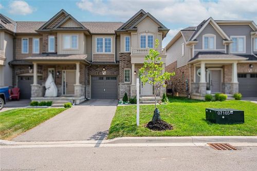 83 Beasley Grove, Ancaster, ON, L9K0J7 | Card Image