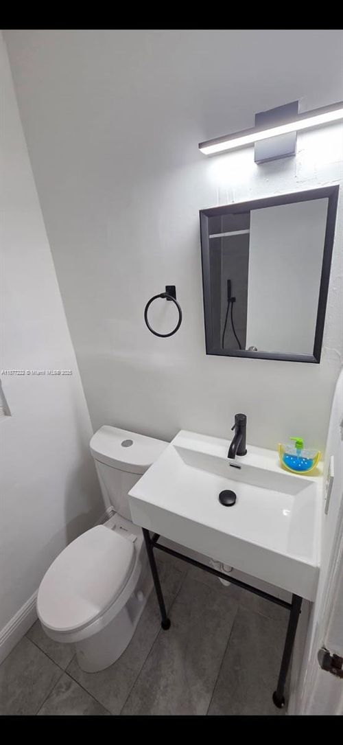 apt-6-855 Nw 3rd Ter, Dania Beach, FL, 33004-2740 | Card Image