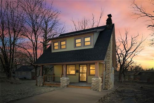 1333 E 81st St, Kansas City, MO, 64131-2334 | Card Image