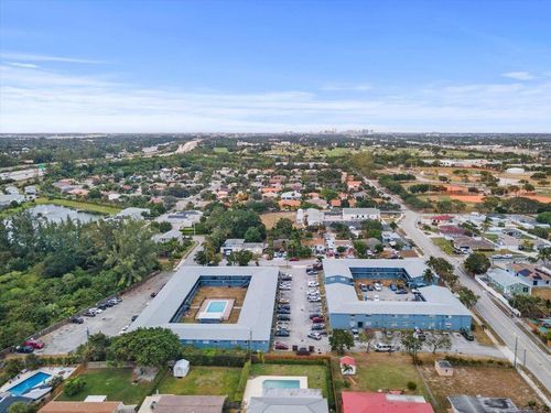 77-1829 N A St, Lake Worth Beach, FL, 33460-6469 | Card Image