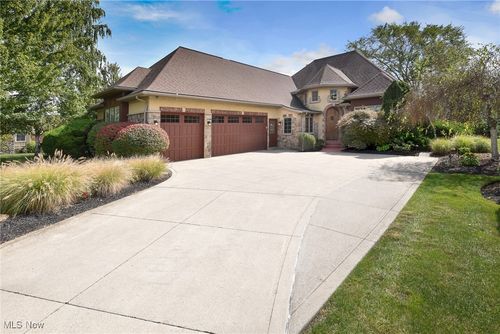 3550 Legends Way, Pepper Pike, OH, 44124-5677 | Card Image