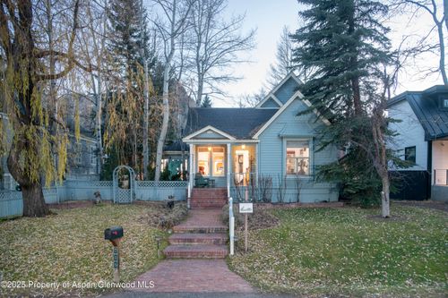 715 W Smuggler St, Aspen, CO, 81611-1153 | Card Image