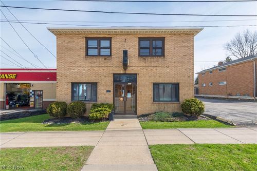 5203 Turney Rd, Garfield Heights, OH, 44125-2641 | Card Image