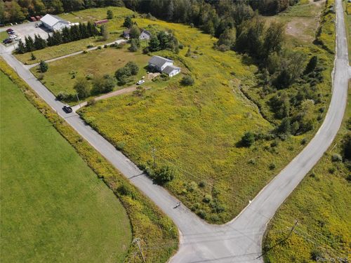 64-9 Queen Mountain Rd, Ferndale, NY, 12734-5307 | Card Image