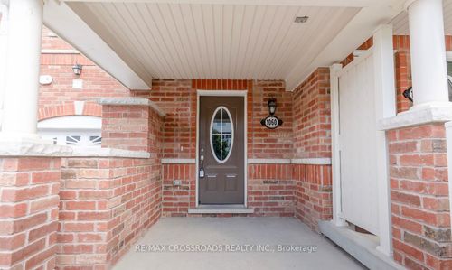 1060 Clipper Lane, Pickering, ON, L1X0E9 | Card Image