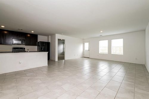 10924 Sw 23rd Place, Yukon, OK, 73099 | Card Image