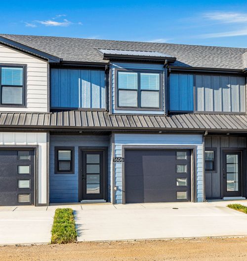 1606 Jonathan Wade Pvt Cir, Clarksville, TN, 37043-4121 | Card Image