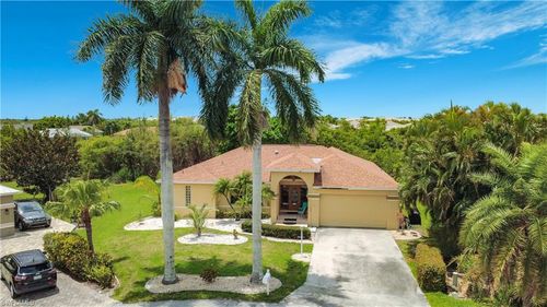 14401 Hampton Lake Ct, FORT MYERS, FL, 33908-2302 | Card Image