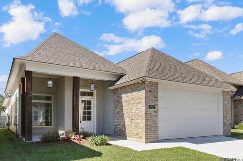 6613 Silver Oak Dr, Baton Rouge, LA, 70817-5809 | Card Image
