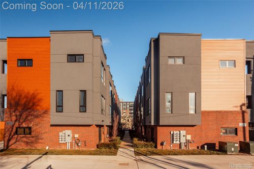 7-2037 11th St, Detroit, MI, 48216 | Card Image