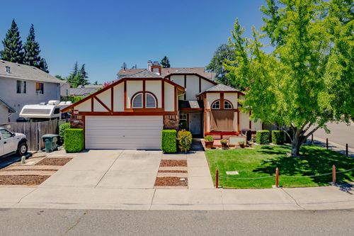 8113 Bellsbrae Dr, Antelope, CA, 95843-5146 | Card Image