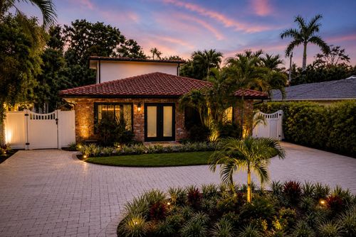 702 S Atlantic Dr, Lantana, FL, 33462-1950 | Card Image