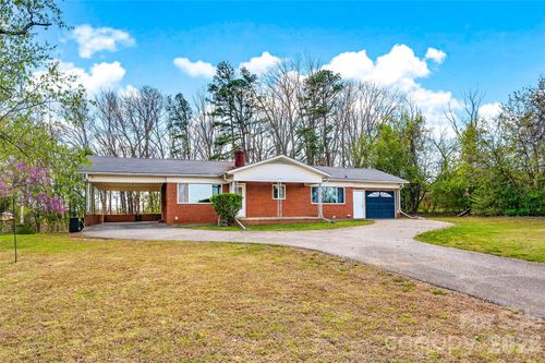 1090 Harris Bridge Rd, Stony Point, NC, 28678-8854 | Card Image