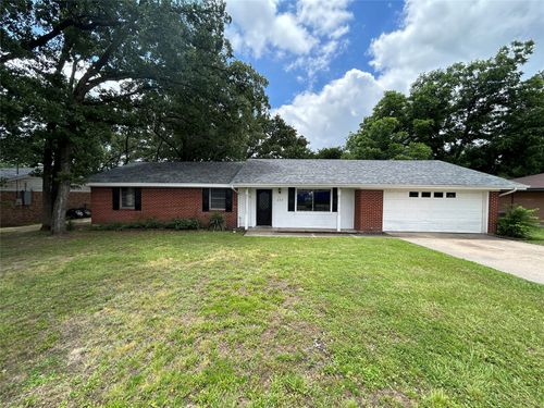 632 Lee Street, Sulphur Springs, TX, 75482 | Card Image