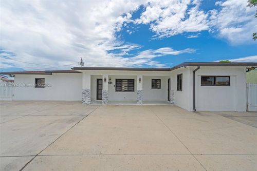 18030 Nw 42nd Ct, Miami Gardens, FL, 33055-3304 | Card Image