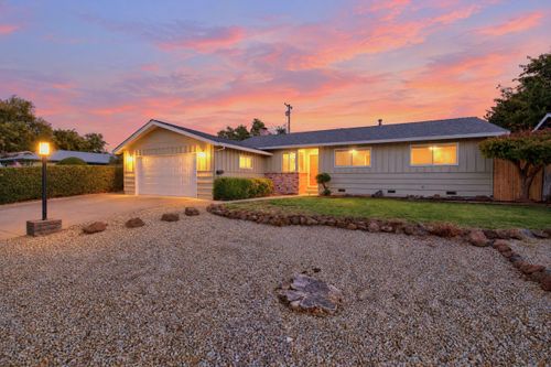 2069 Meadowbrook Dr, Redding, CA, 96001-4931 | Card Image
