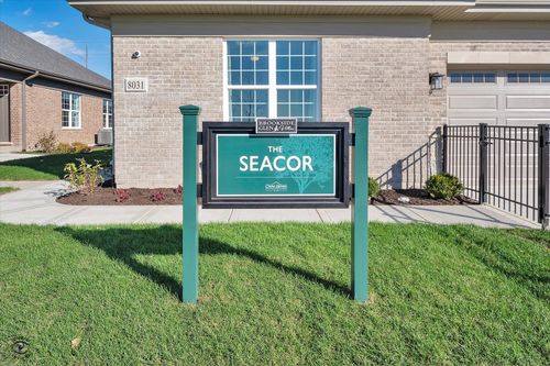 8022 Bradley Ct, Orland Park, IL, 60467 | Card Image
