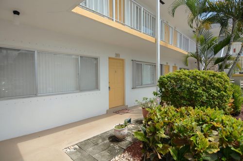 apt-110-3120 Lake Osborne Dr, Lake Worth Beach, FL, 33461-5935 | Card Image