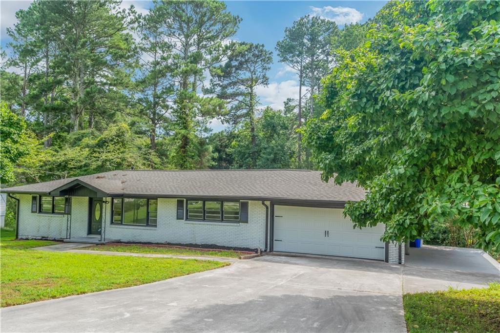 Hicks Cir, Conyers, GA 30012