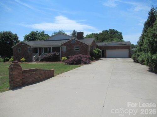 7800 Cherry Point Dr, Denver, NC, 28037-8539 | Card Image