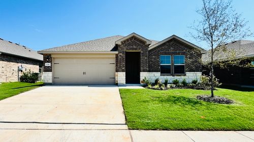 536 Marsh St, Cleburne, TX, 76033-5075 | Card Image