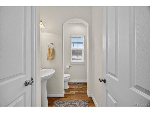 2933 Lawrence St, Denver, CO, 80205-2315 | Card Image