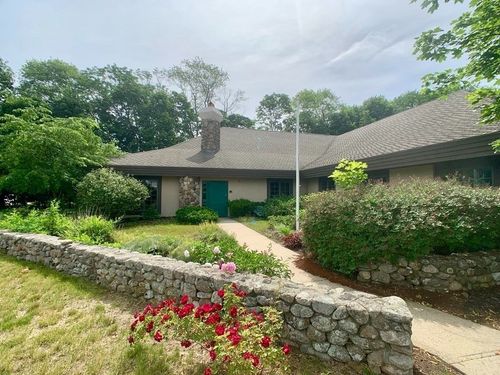 392 Washington St, Norwell, MA, 02061-2008 | Card Image