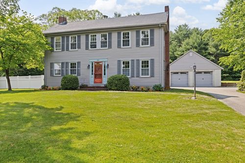 553 Center St, Hanover, MA, 02339-2512 | Card Image