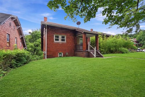 375 Ohio Ave, Clairton, PA, 15025-2319 | Card Image