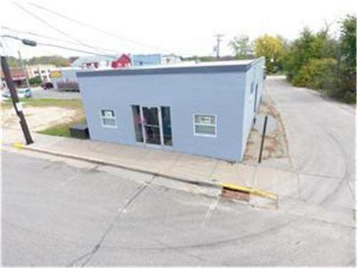 126 S Chestnut Street Street, Ellsworth, WI, 54011 | Card Image