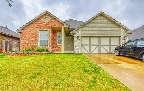 2204 Alameda Park Dr, Norman, OK, 73071-9701 | Card Image
