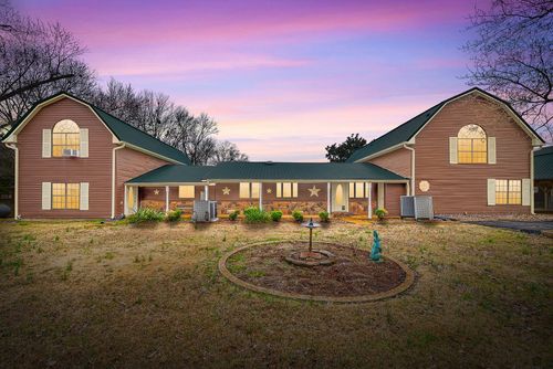 369 Holiday Acres Dr, Springville, TN, 38256-4684 | Card Image