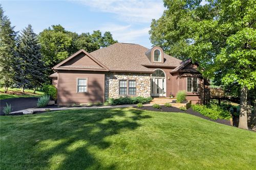 5565 Vardon Dr, Canandaigua, NY, 14424-8860 | Card Image