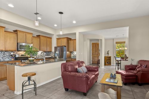 65 Calle Agua Clara, Santa Fe, NM, 87508-1542 | Card Image
