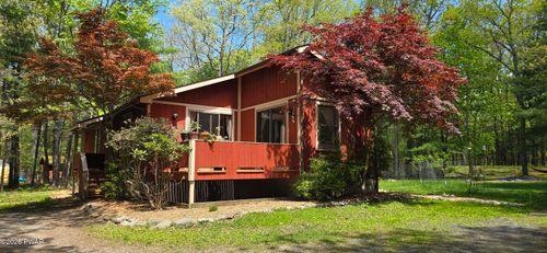 664 Twin Lakes Rd, Shohola, PA, 18458-4248 | Card Image
