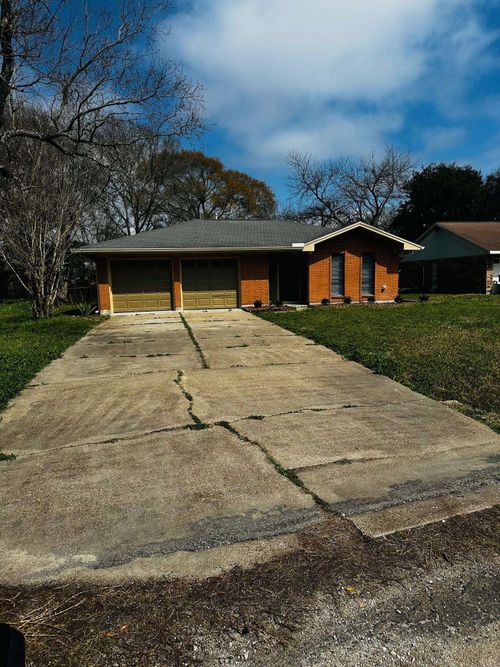 1500 Vera Dr, Port Arthur, TX, 77642-0426 | Card Image