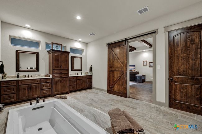 121 Wine Cup, House other with 4 bedrooms, 3 bathrooms and null parking in Spring Branch TX | Image 35