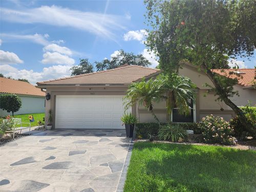9883 Harbour Lake Cir, Boynton Beach, FL, 33437-3820 | Card Image