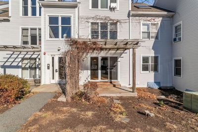 20 - 20 Salem Place, Condo with 2 bedrooms, 1 bathrooms and 2 parking in Amherst MA | Image 2