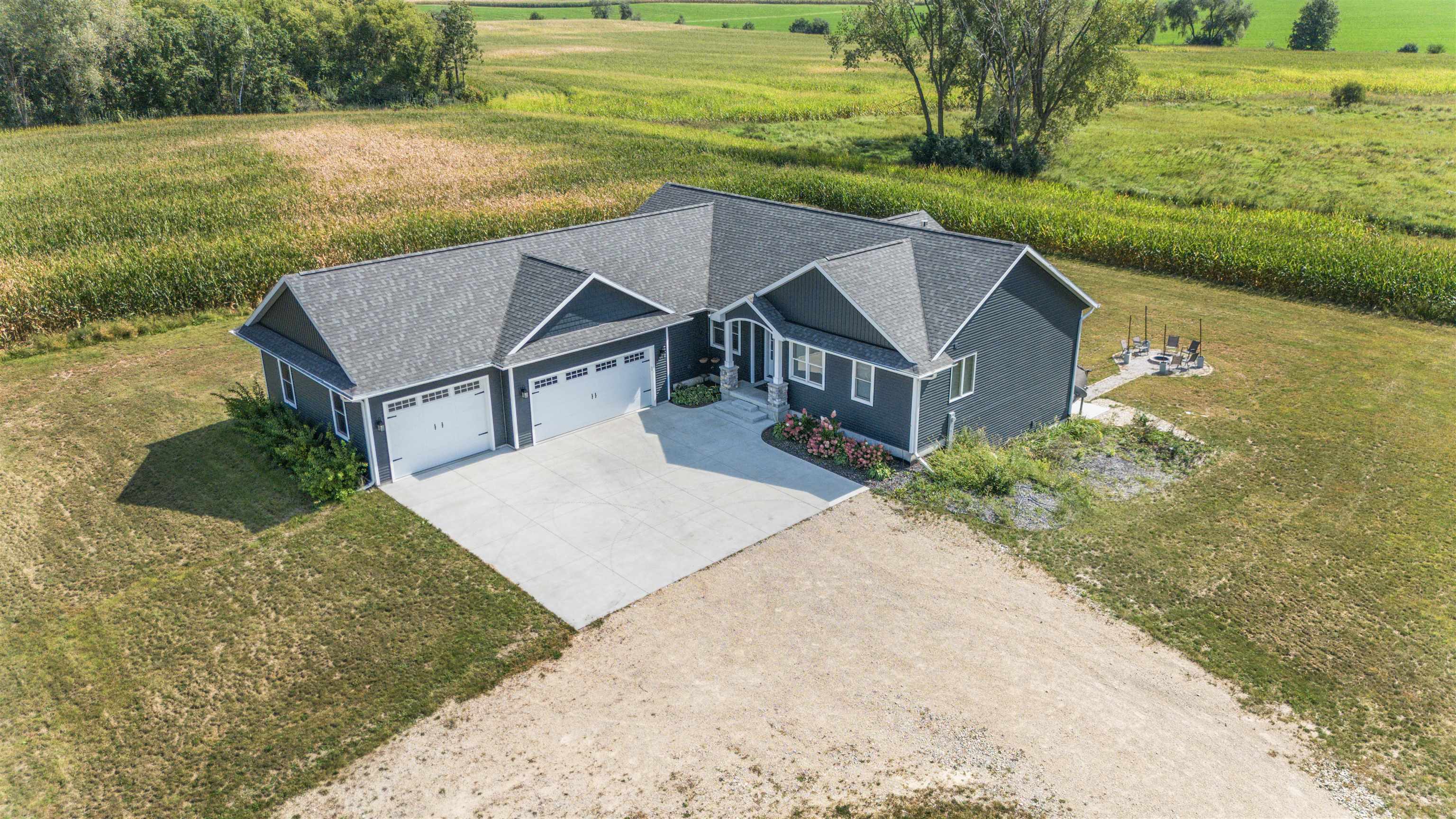 Fadness Rd, Deerfield, WI 53531
