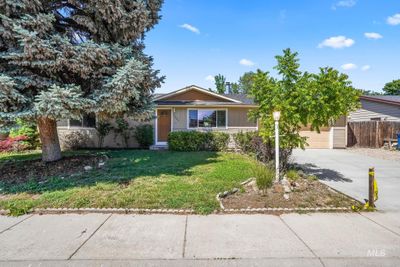 5682 N Millstone Dr., House other with 3 bedrooms, 1 bathrooms and 2 parking in Garden City ID | Image 1