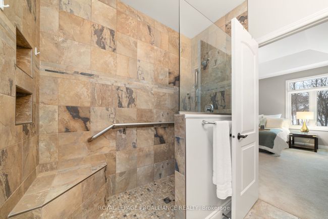 18 Windwhisper Dr, House other with 3 bedrooms, 2 bathrooms and 7 parking in Plainfield ON | Image 25